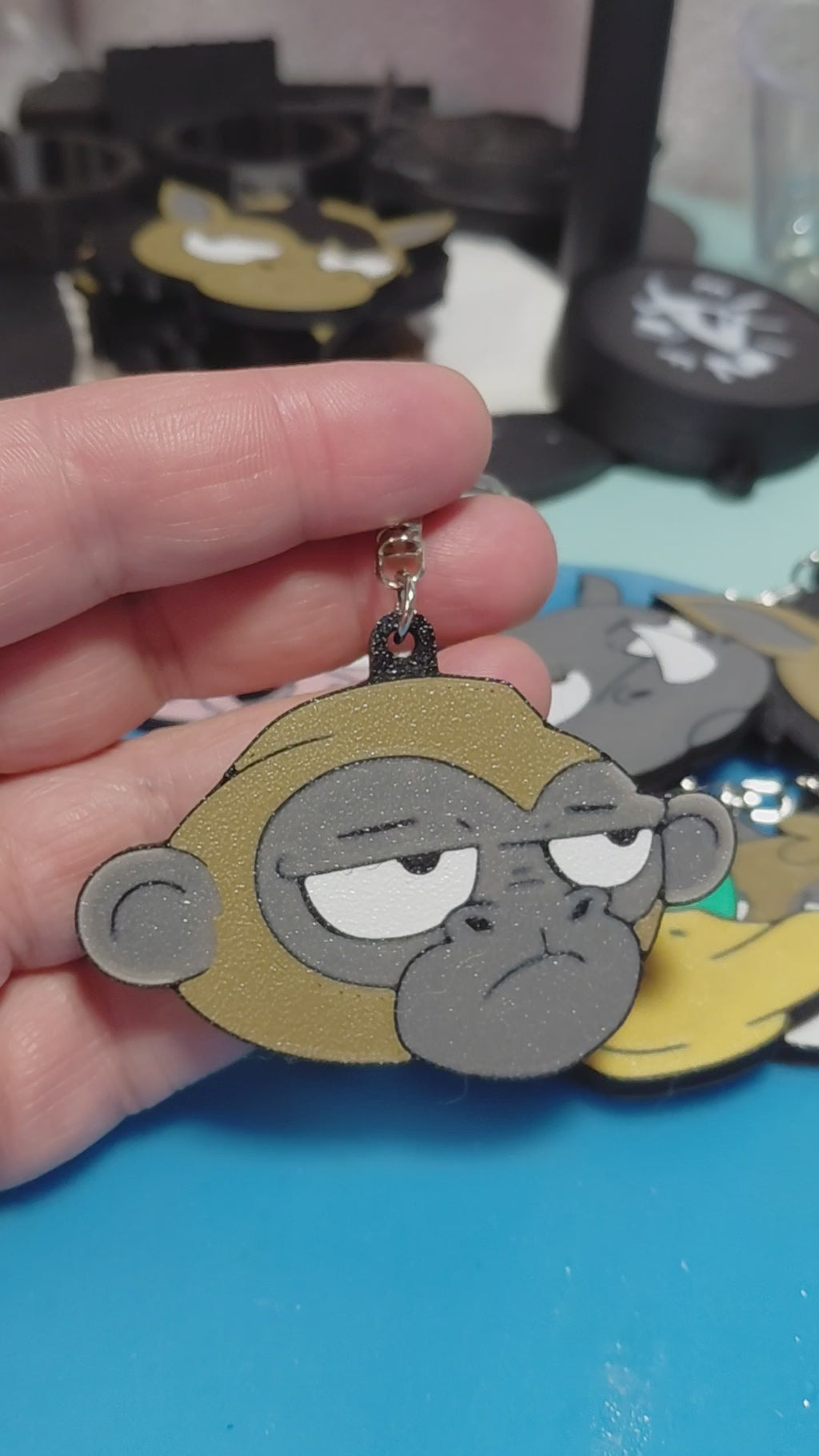 3D Printed Grumpy Monkey Keychain – Durable PLA Bag Charm, Lightweight Novelty Key Ring for Backpacks & Purses, Funny Gift for Monkey Lovers