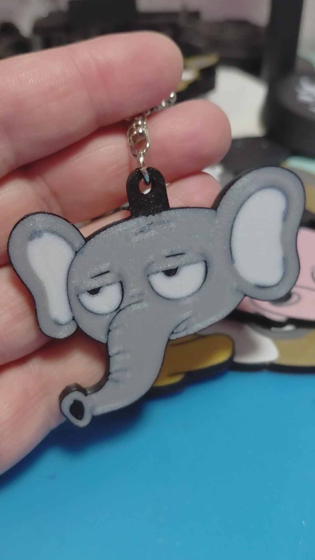 3D Printed Grumpy Elephant Keychain – Durable PLA Bag Charm, Lightweight Novelty Key Ring for Backpacks & Purses, Funny Gift for Elephant Lovers